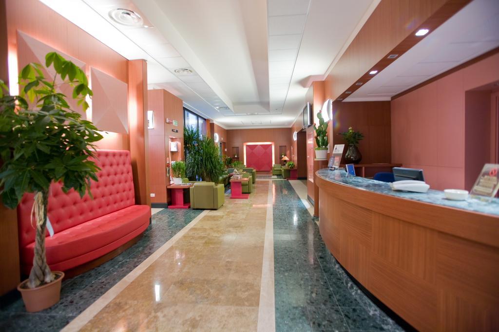 Hotel Mareschi Palace Новара Екстер'єр фото